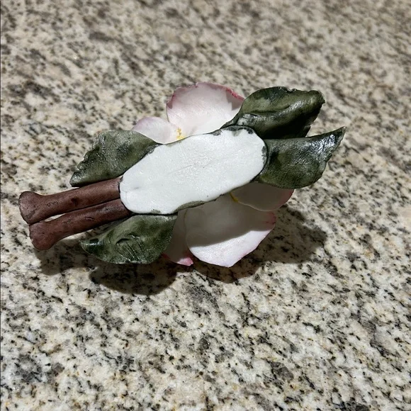 Porcelain Pink & Yellow Rose - Picture 7 of 7